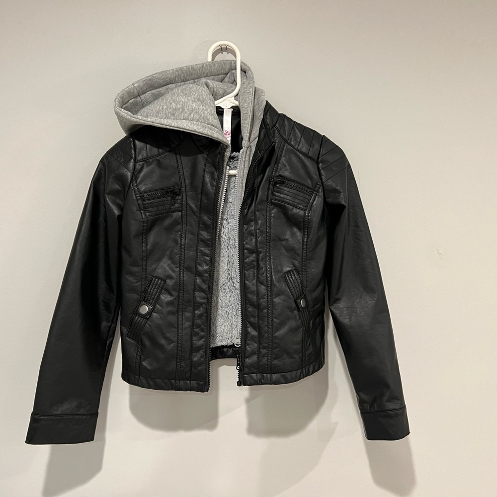 SO kids faux leather jacket faux fur inside